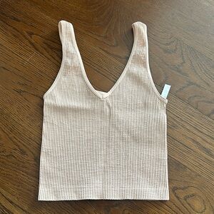 I am selling 2 crop tops. Summer tops